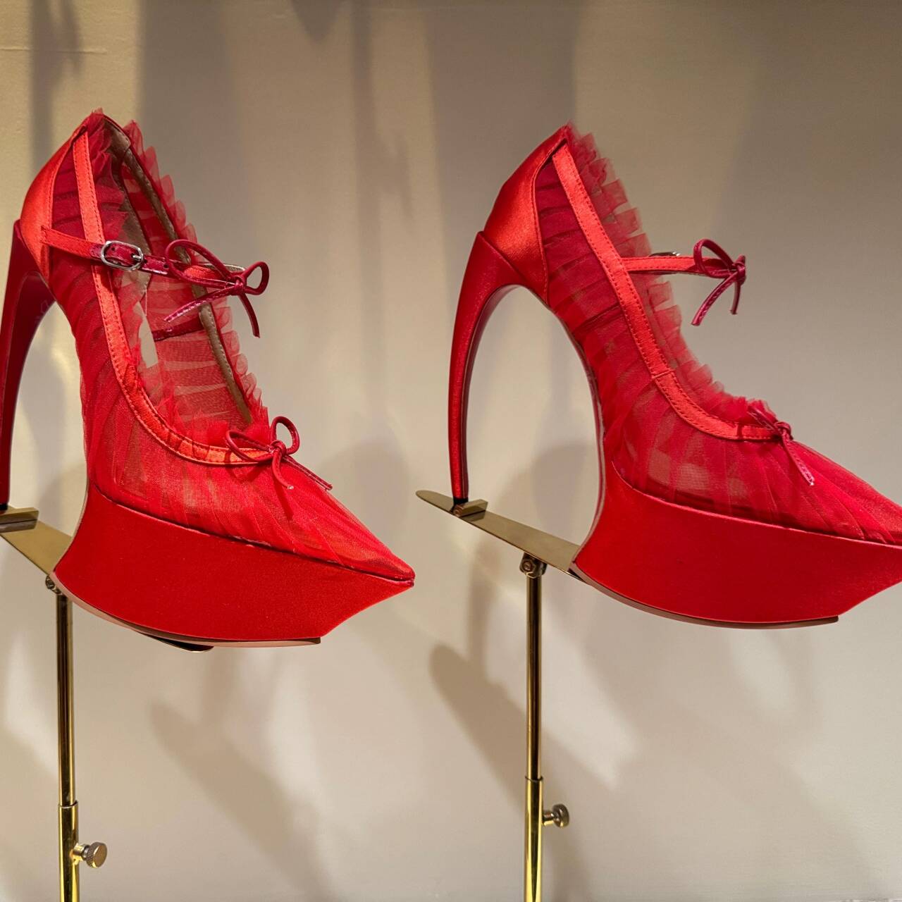 Women Fashion Show - 2026Women's Spring/Summer New Pointed Stiletto High