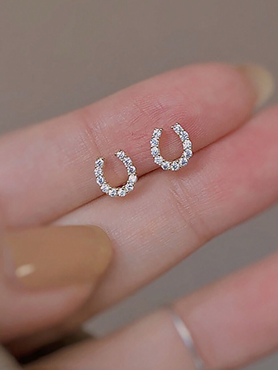 Small Horseshoe-Shaped Cubic Z - Women'S Fashion Earrings incelemesi ve fiyatı