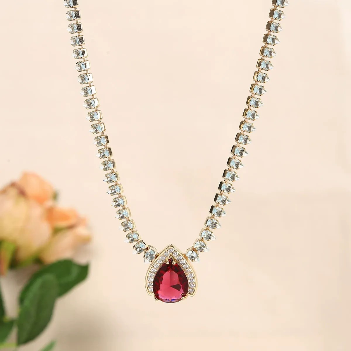 Red Zirconia Pendant Necklace  - Women Fashion Uae incelemesi ve fiyatı