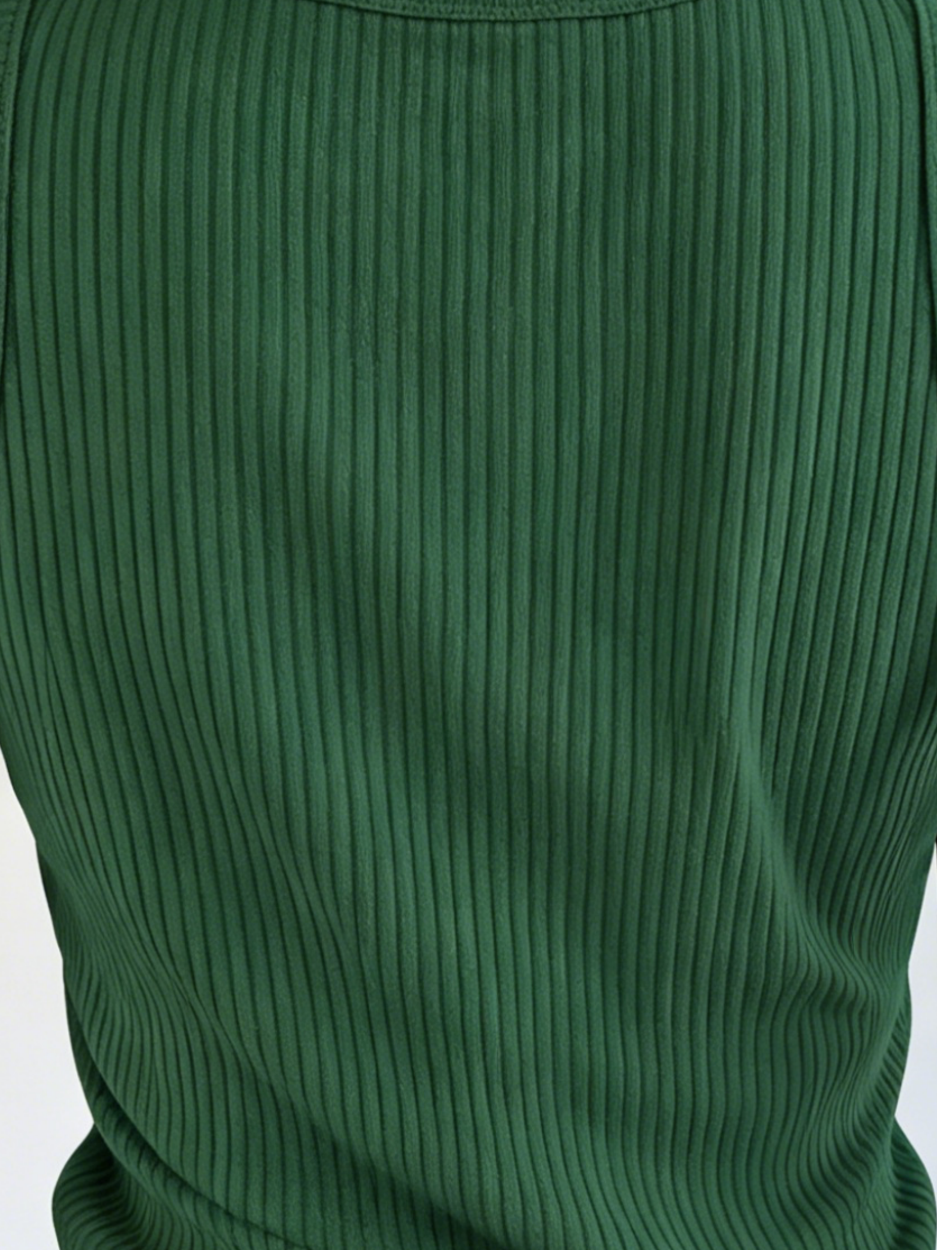 Plus Size Women Green Ribbed K - V Neck Cami Top incelemesi ve fiyatı